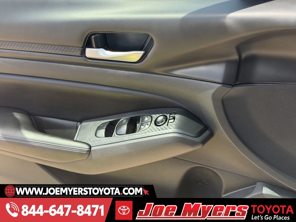 Used 2025 Gun Metallic Nissan 2.5 SV image 25