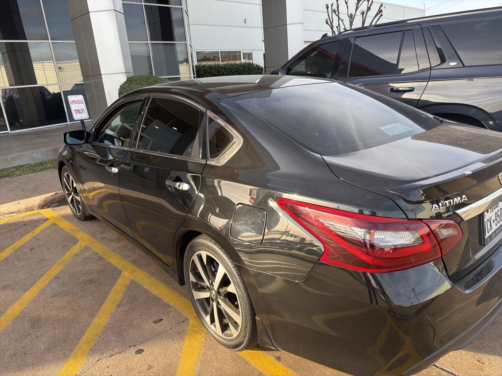 Used 2018 Nissan Altima 2.5 SR Sedan