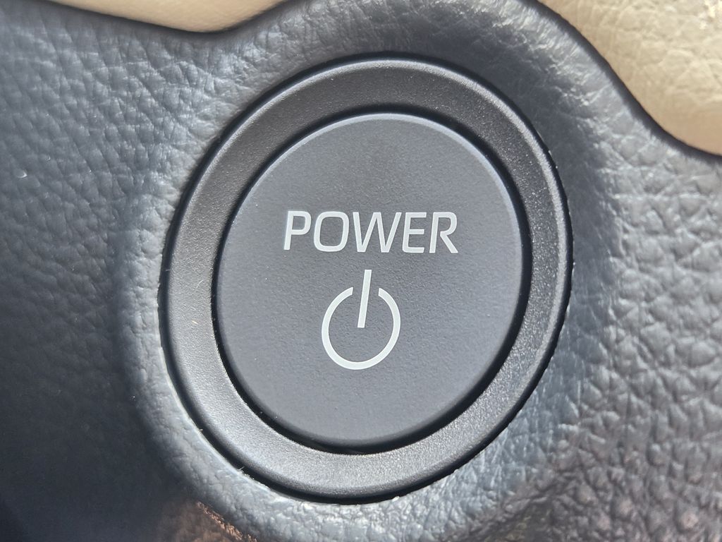 New 2026 Ruby Flare Pearl Toyota XLE Premium image 21