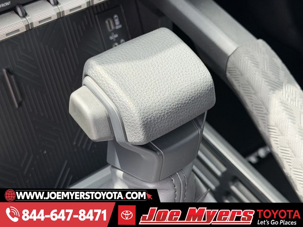 New 2026 Ice Cap Toyota SR5 image 19