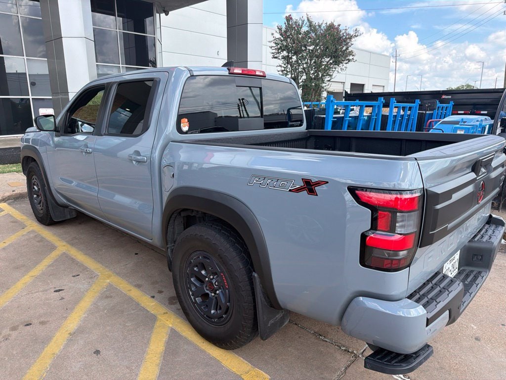 Used 2025 Boulder Gray Pearl Nissan PRO-X image 5