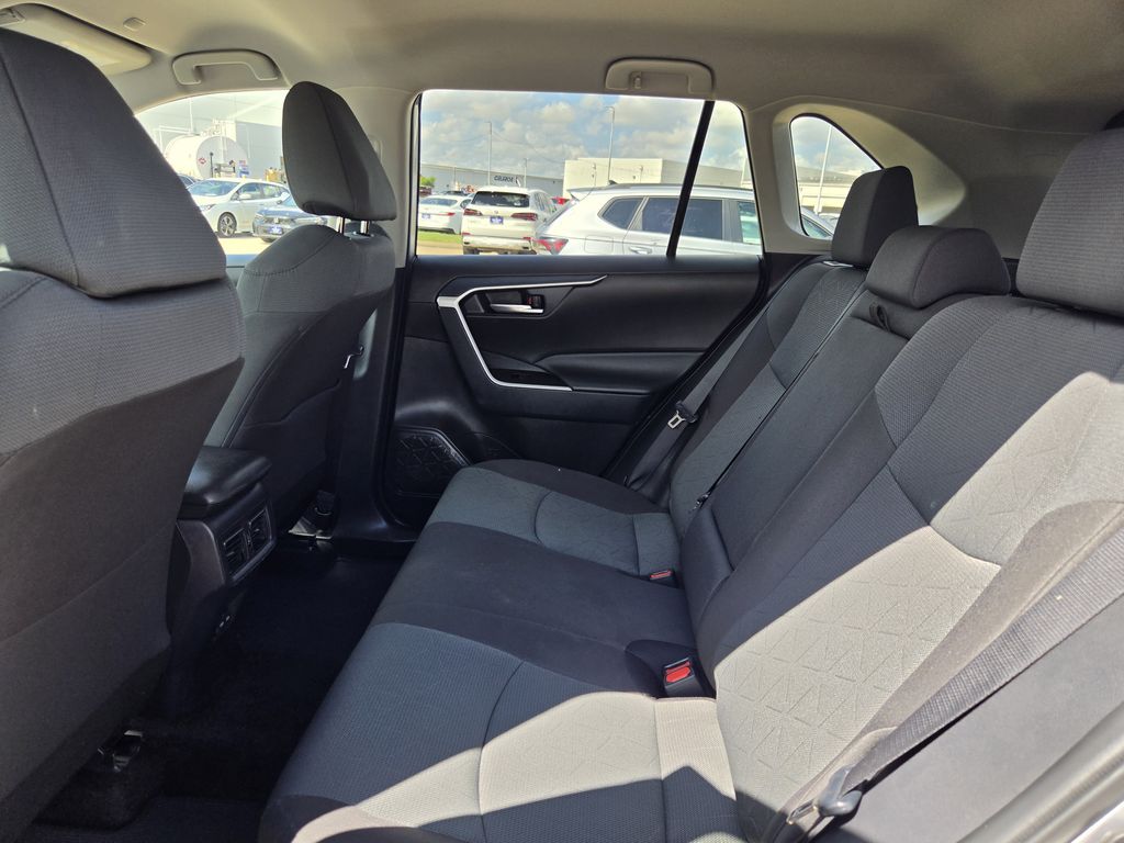 Used 2025 Silver Sky Metallic Toyota XLE image 29