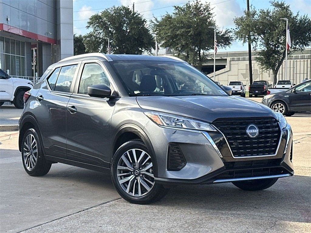 Used 2023 Nissan Kicks SV with VIN 3N1CP5CV3PL509402 for sale in Houston, TX