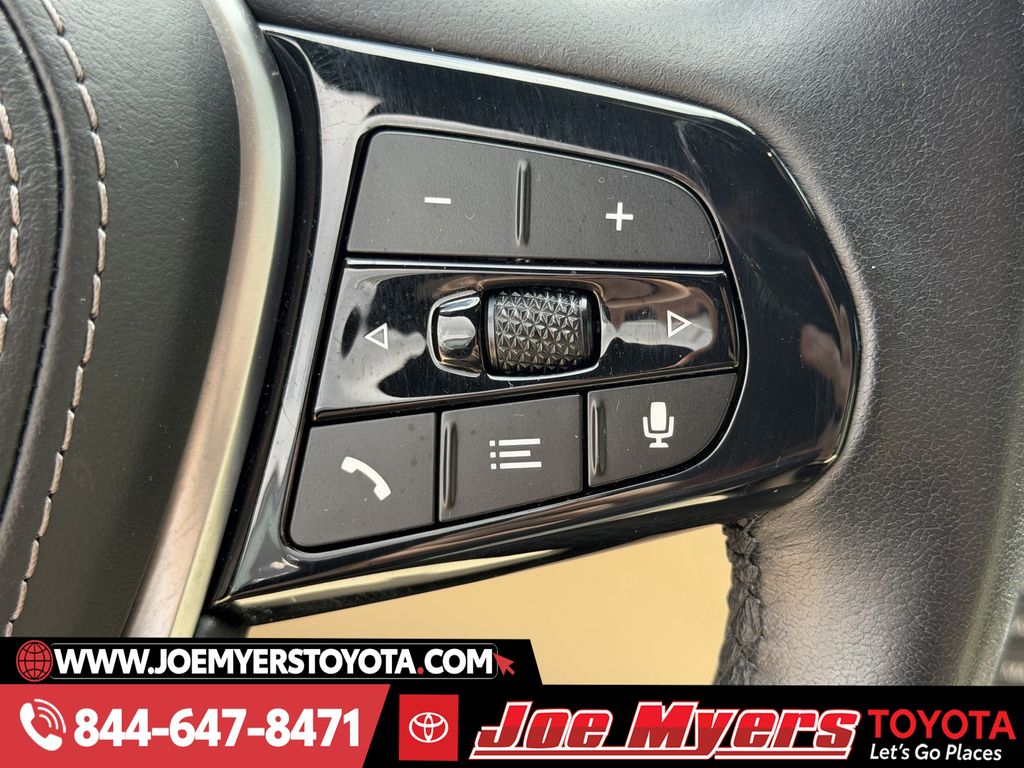 Used 2023 Black Sapphire Metallic BMW 530i image 22