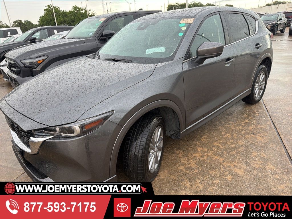 2025 Mazda CX-5 S Preferred package Auto AWD's photo