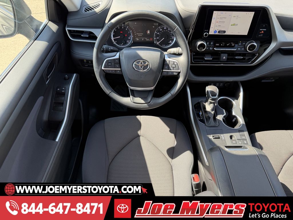 Used 2025 Magnetic Gray Metallic Toyota LE image 14
