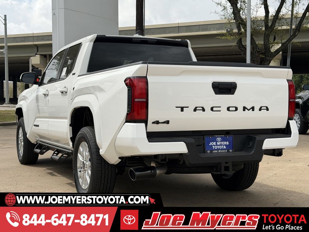 New 2026 Ice Cap Toyota SR5 image 7