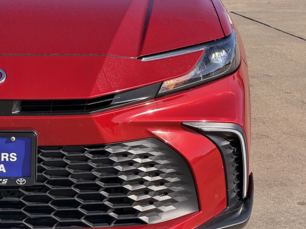 Used 2025 Toyota Camry SE Sedan