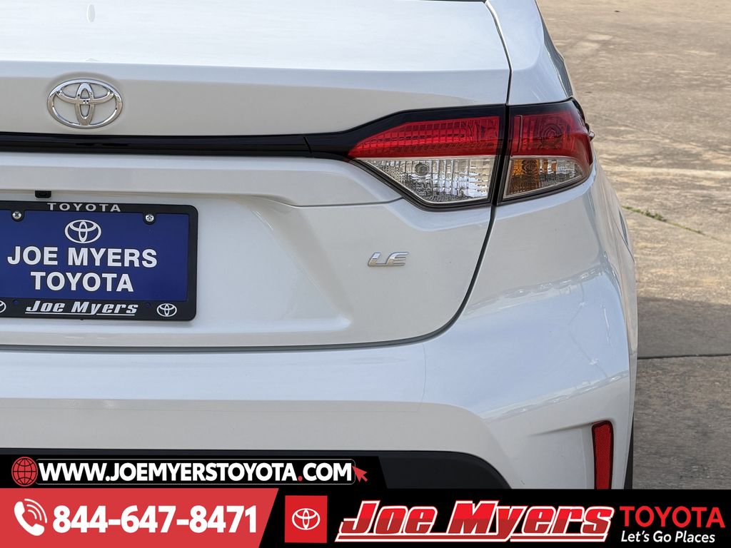 Certified Used 2026 Pearl Toyota LE image 9