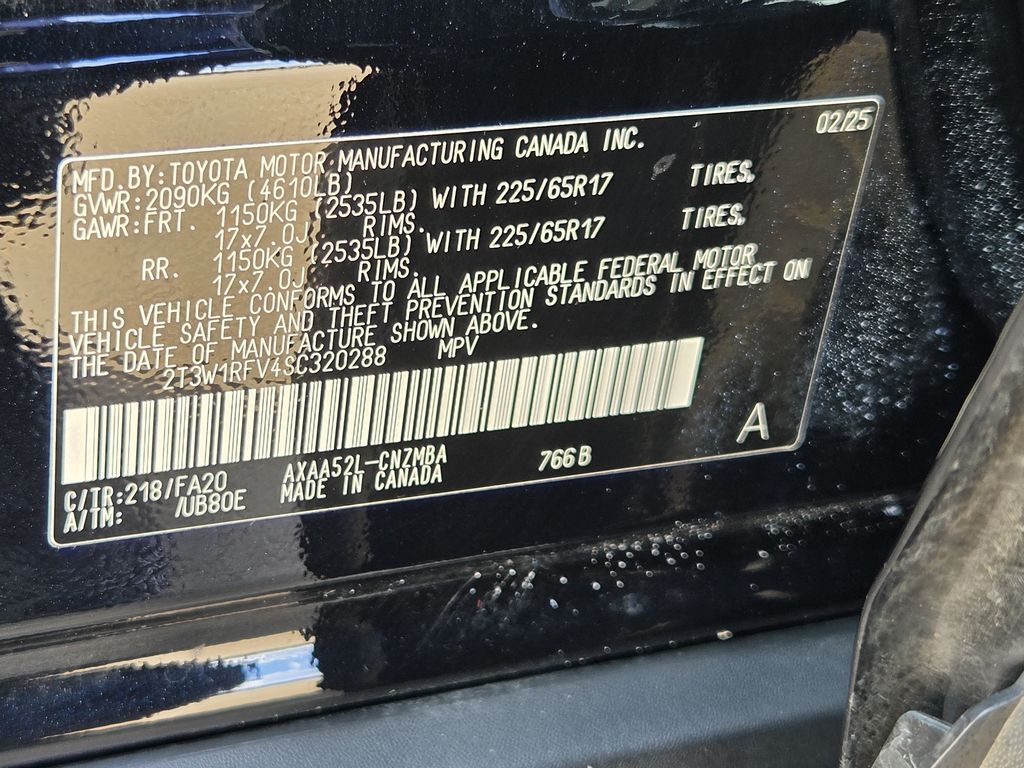 Used 2025 Midnight Black Metallic Toyota XLE image 32