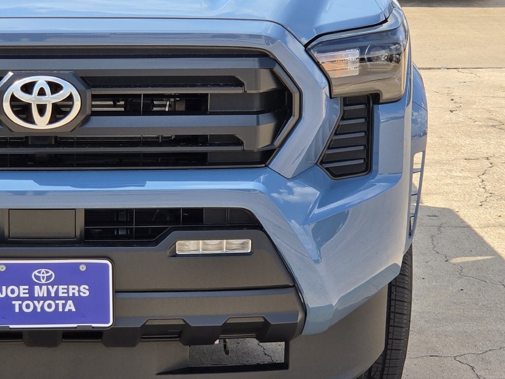 New 2026 Heritage Blue Toyota SR5 image 4