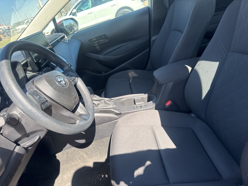 Used 2025 Toyota Corolla LE with VIN 5YFB4MDE5SP263619 for sale in Northfield, Minnesota