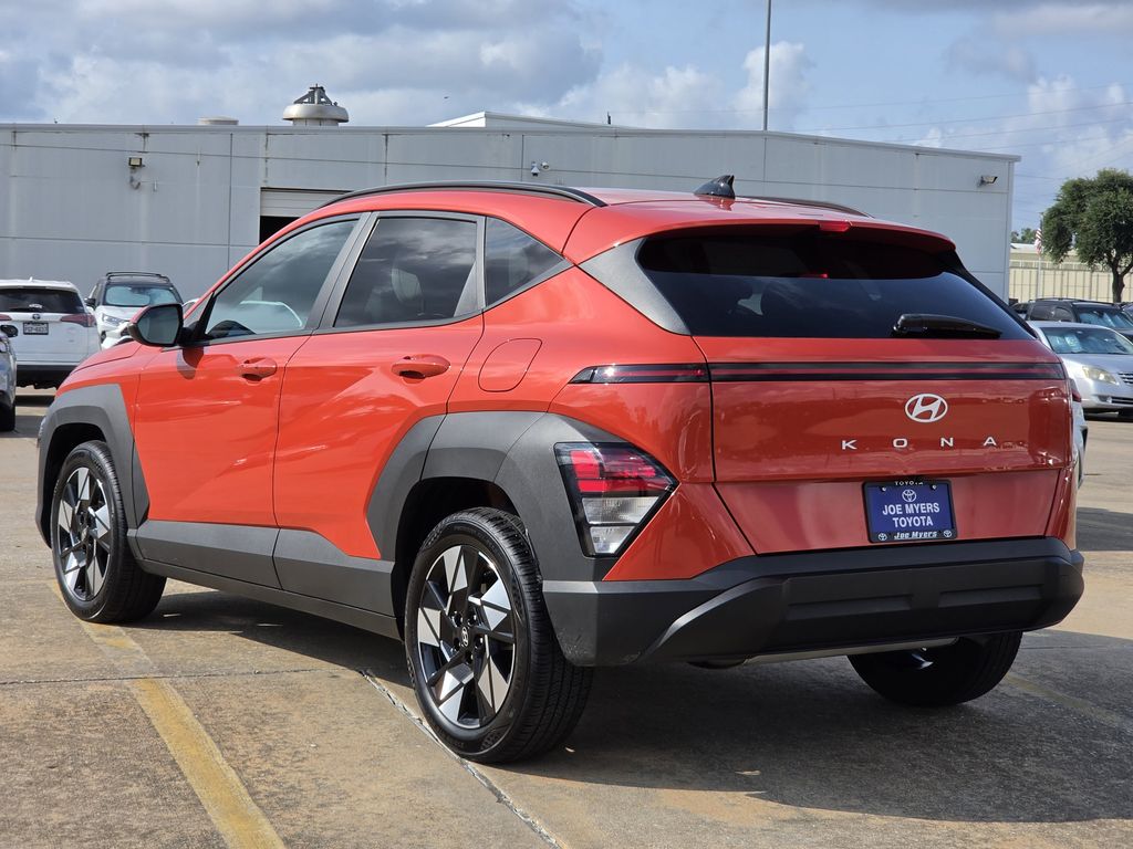 Used 2025 Soultronic Orange Pearl Hyundai SEL image 7
