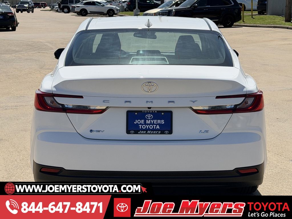 Used 2025 Ice Cap Toyota LE image 8