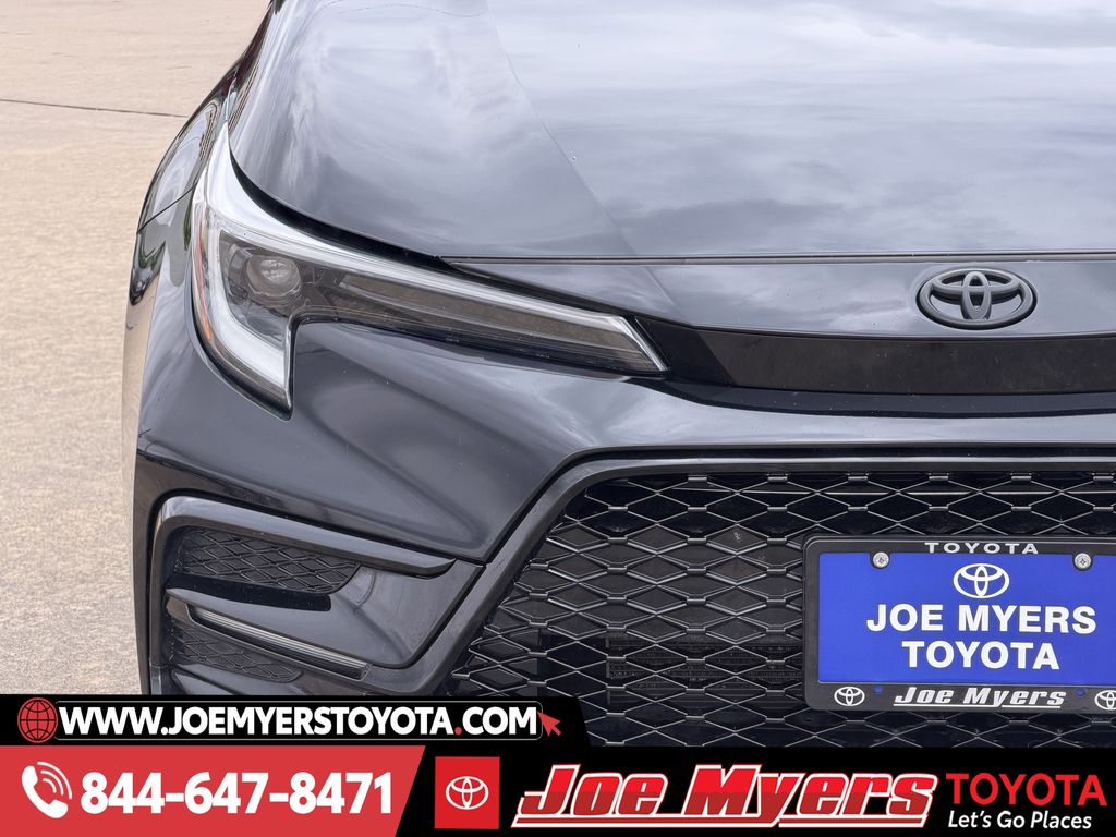 Used 2023 Midnight Black Metallic Toyota SE image 5