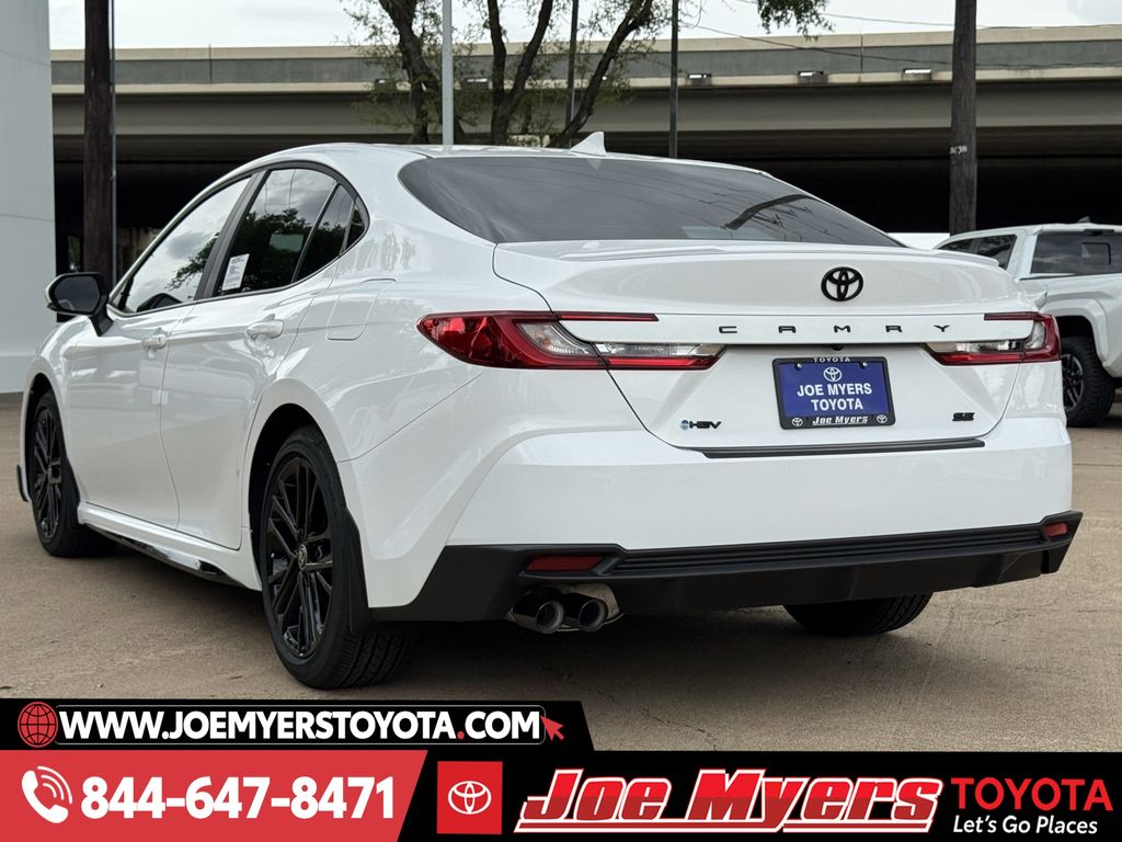 New 2026 Ice Cap Toyota SE image 7