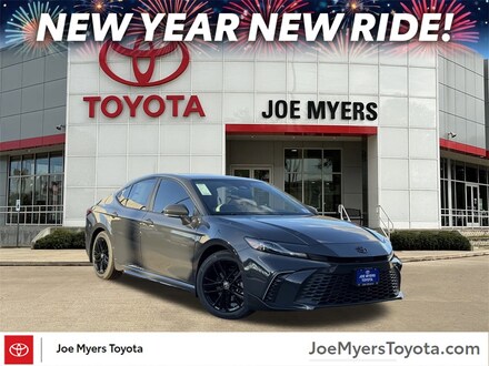 2026 Toyota Camry SE Sedan