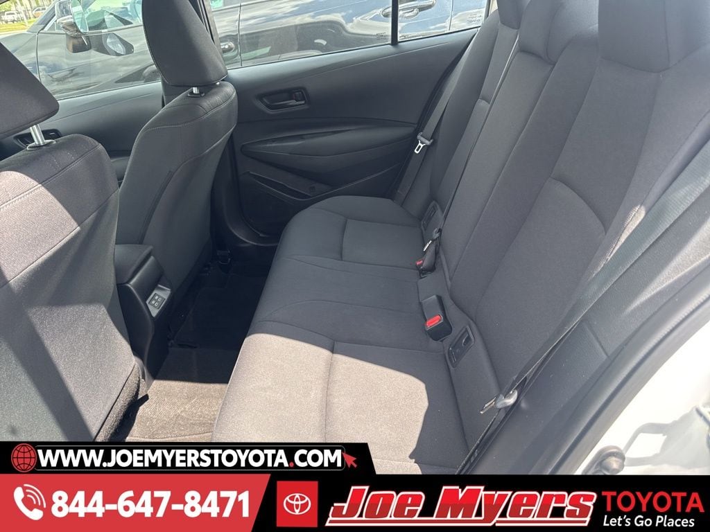 Used 2025 White Toyota LE image 3