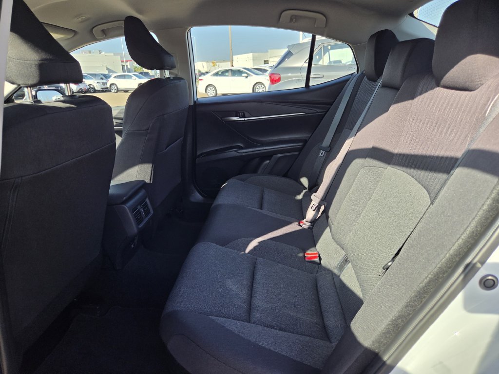 Used 2026 Ice Toyota LE image 28