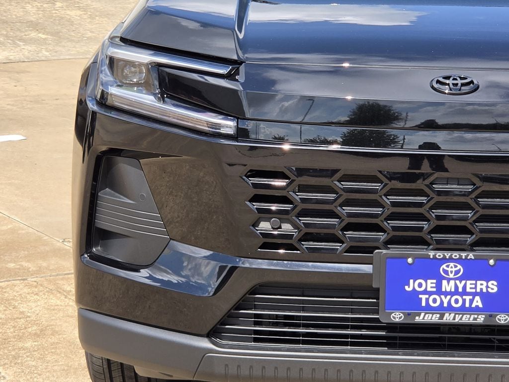 New 2026 Midnight Black Toyota XLE Premium image 5