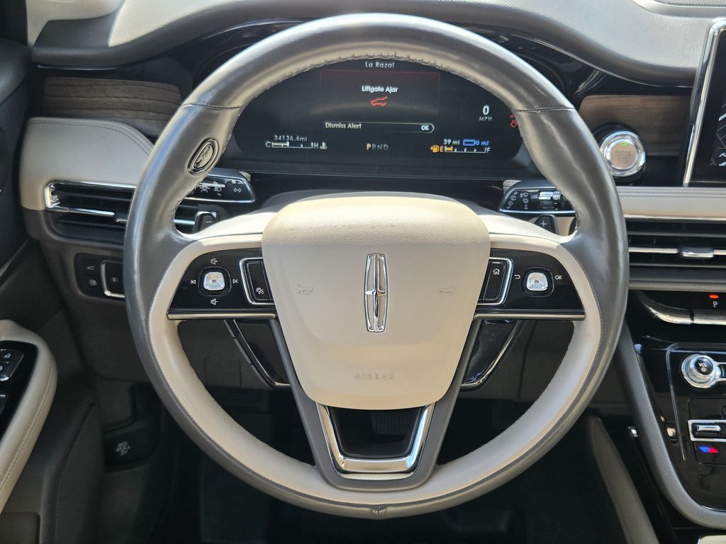 Used 2022 Radiance Metallic Lincoln Grand Touring image 14