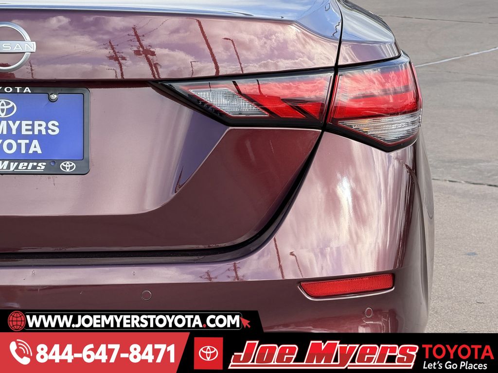 Used 2025 Rosewood Metallic Nissan SV image 9