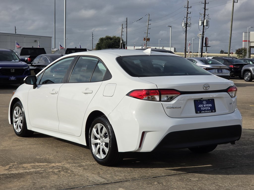 Used 2026 Ice Toyota LE image 7