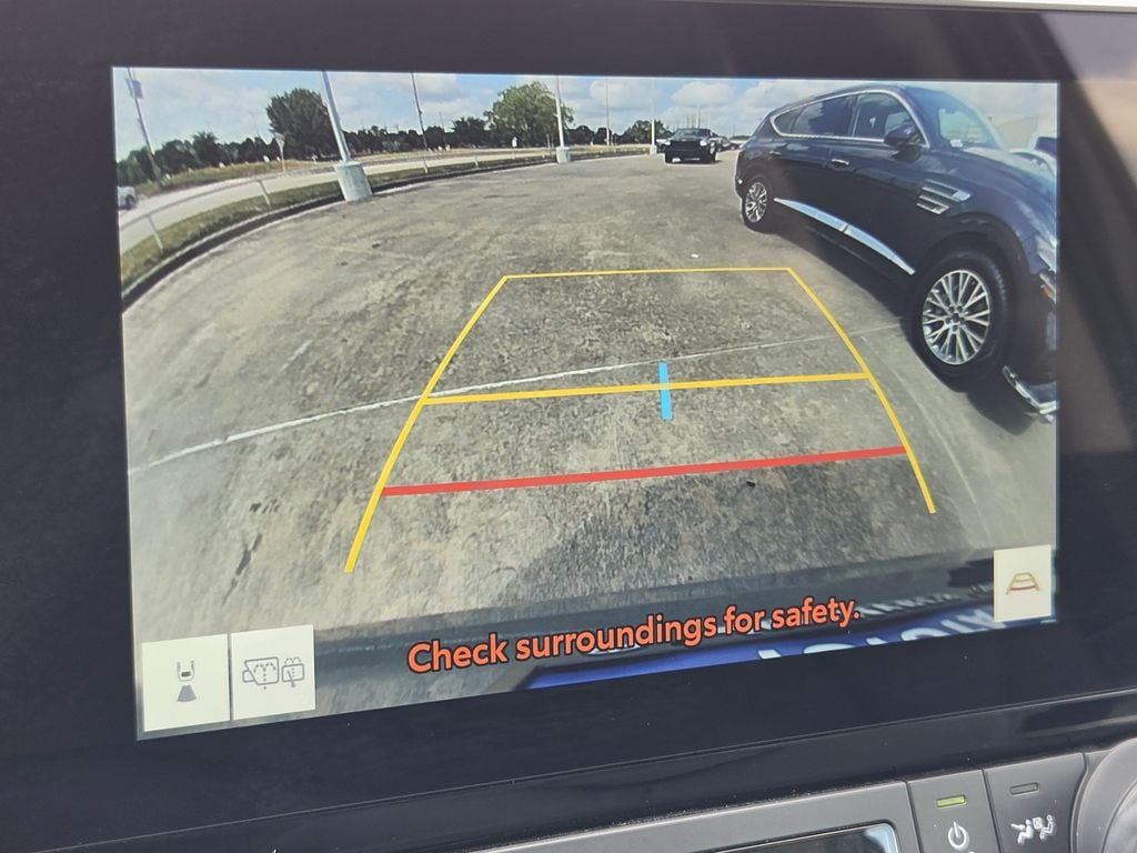 Used 2025 Cloud Toyota XLE image 19