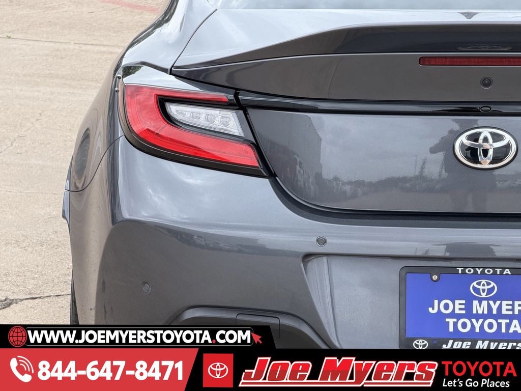 Used 2022 Pavement Toyota Premium image 10