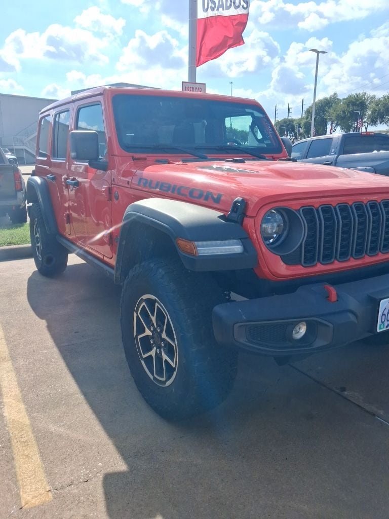 Used 2025 Firecracker Red Clearcoat Jeep Rubicon image 2