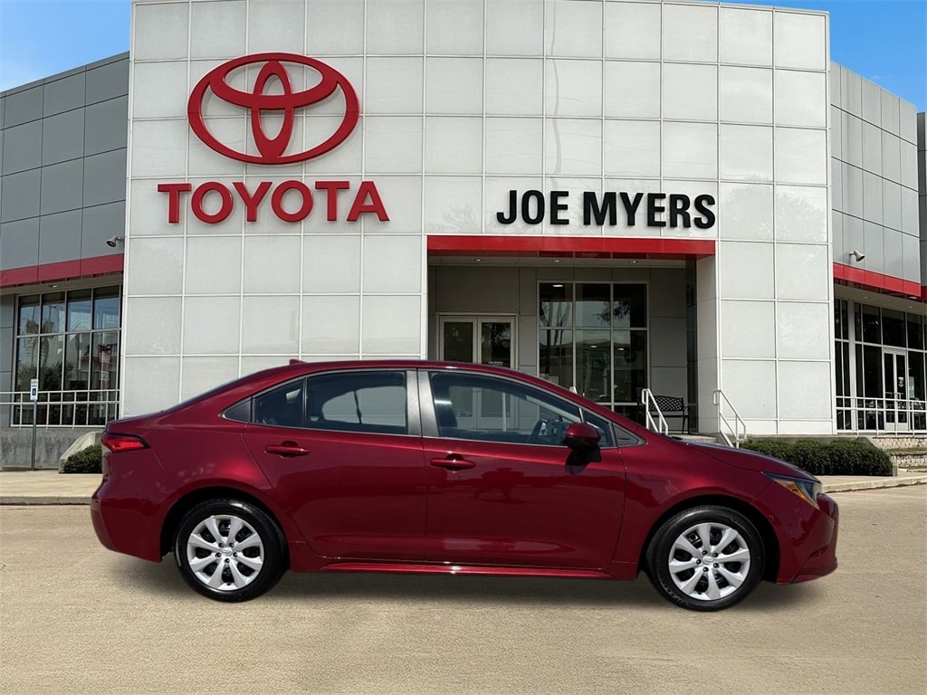 Used 2024 Toyota Corolla LE Sedan