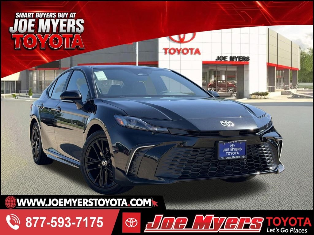 Used 2026 Toyota Camry SE Sedan