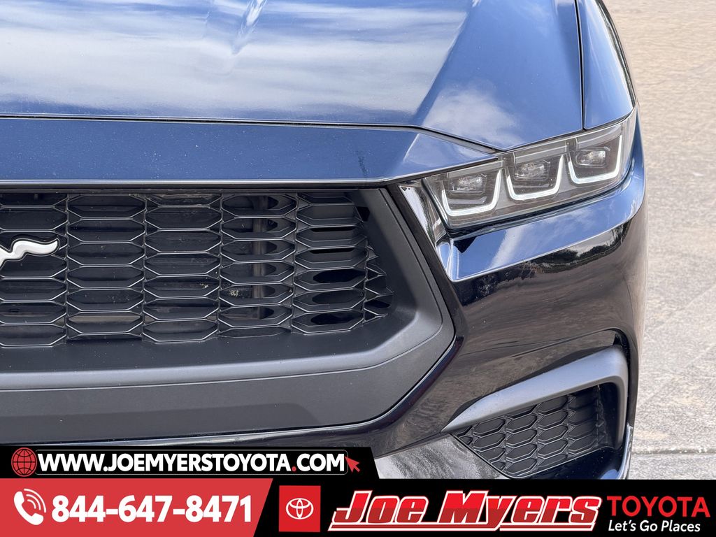 Used 2024 Shadow Black Ford Ecoboost Premium image 4