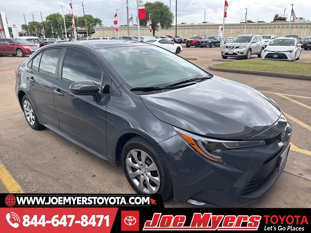 Used 2026 Underground Toyota LE image 2