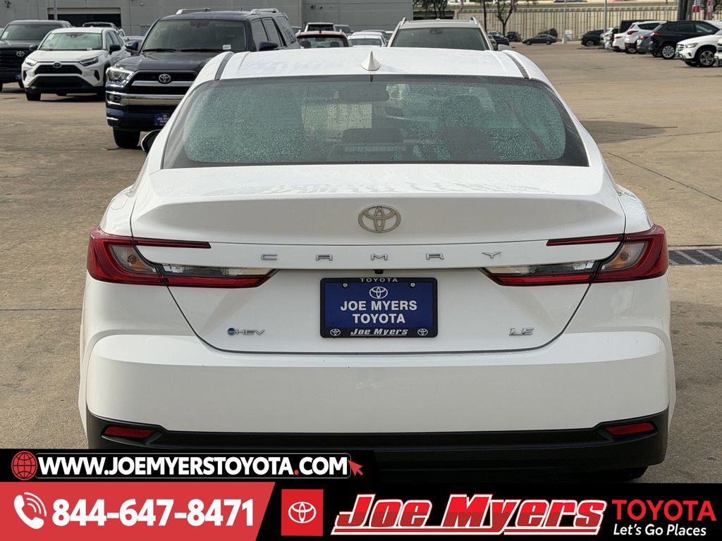 Used 2025 Ice Cap Toyota LE image 8