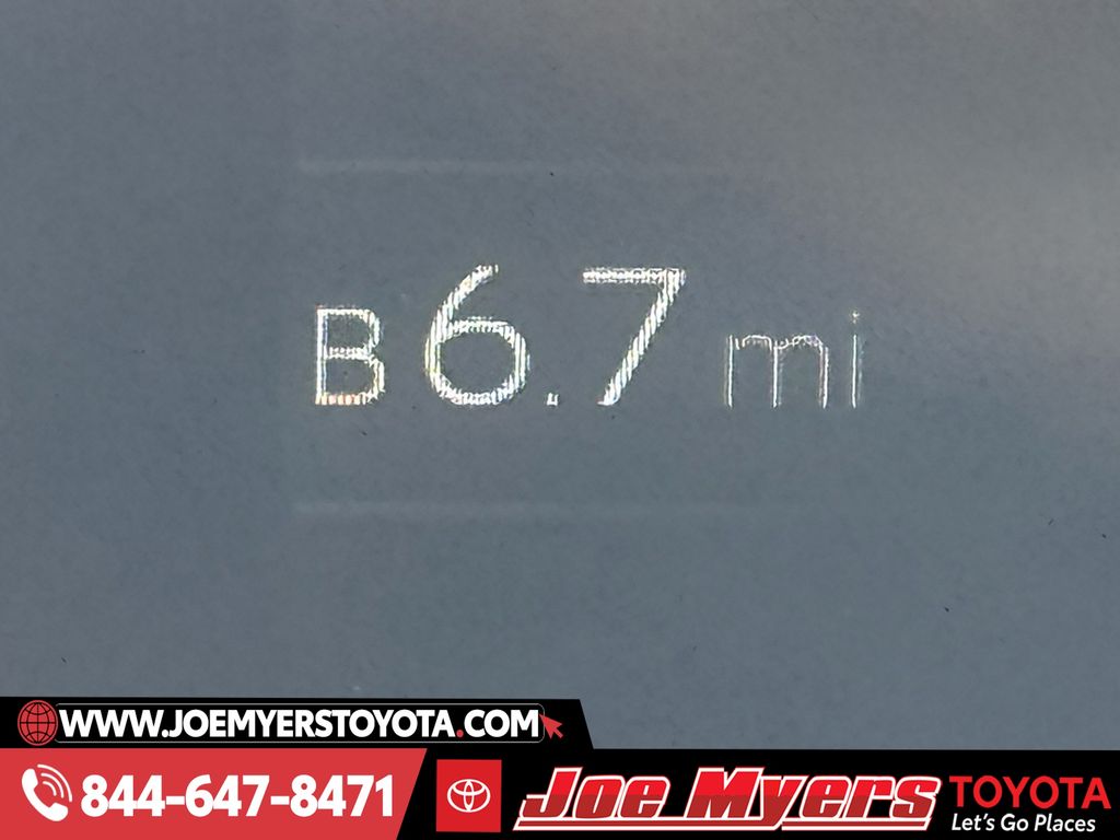 New 2026 Cutting Edge Toyota XLE image 14