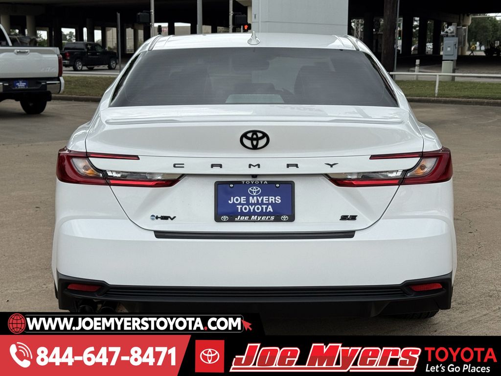 New 2026 Ice Cap Toyota SE image 8