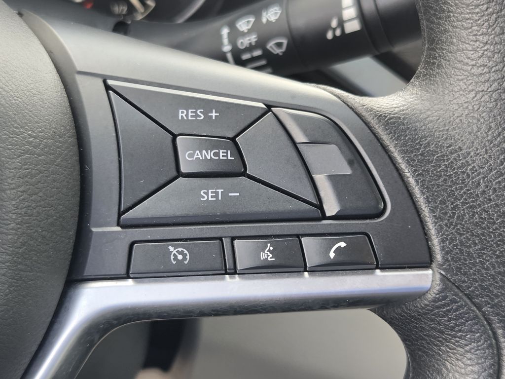 Used 2025 Super Black Clearcoat Nissan 2.5 SV image 22