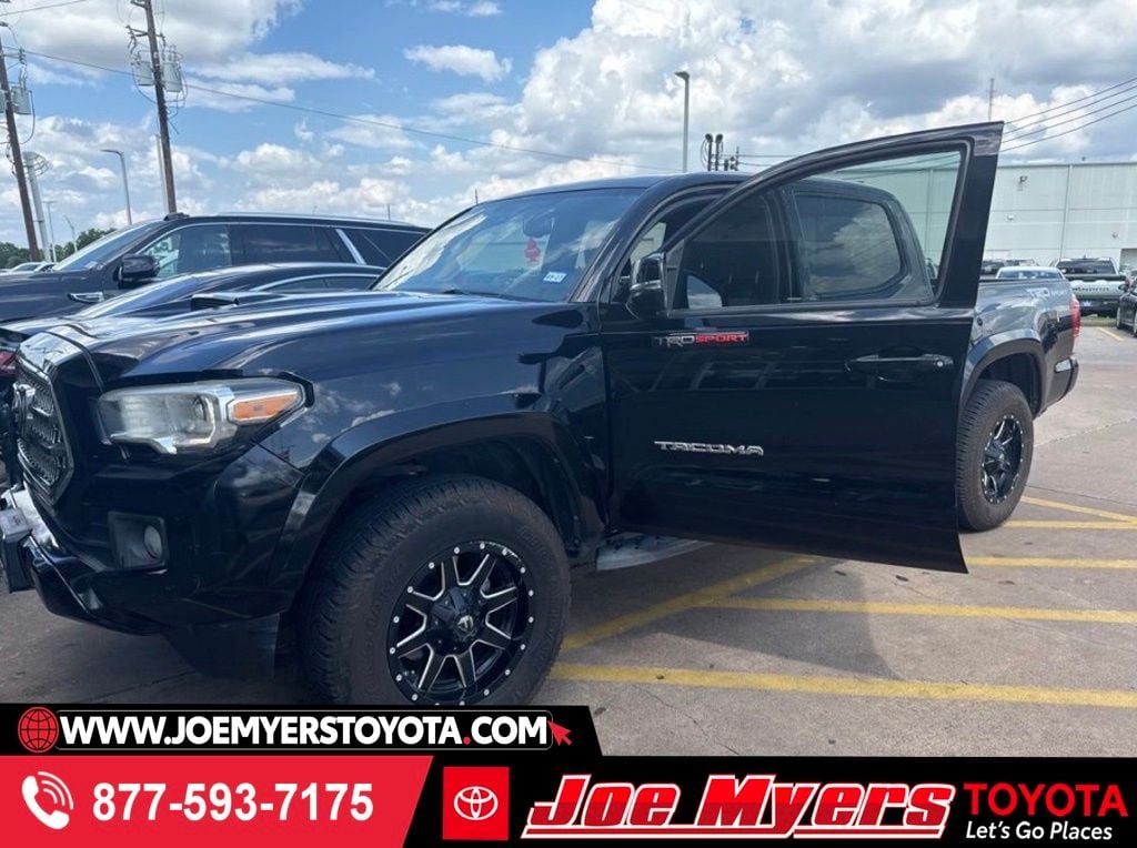 2017 Toyota Tacoma TRD Sport Double Cab 4x2 V6 Auto SB's photo