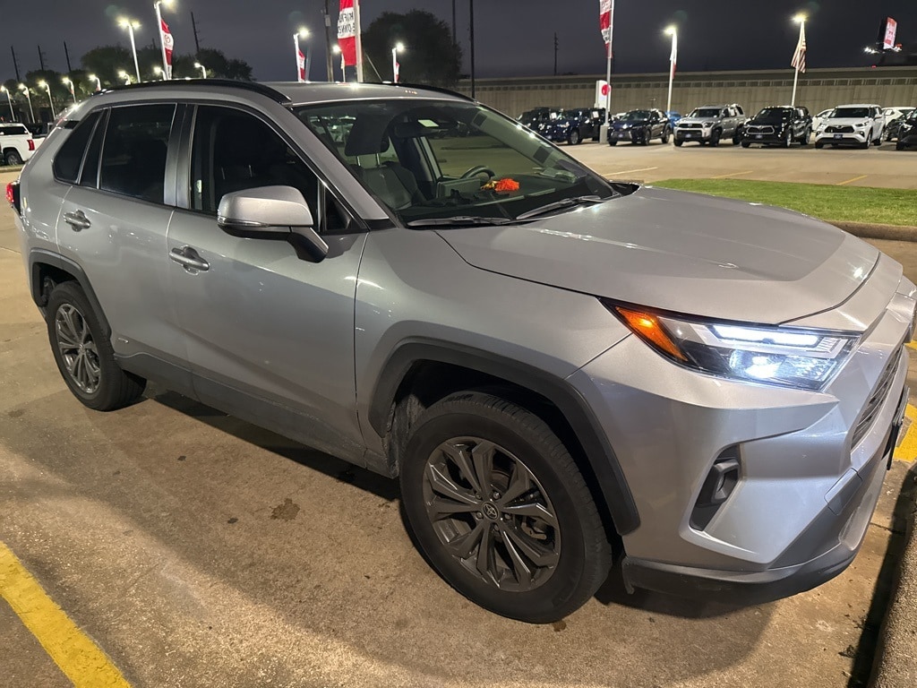 Used 2025 Toyota RAV4 Hybrid XLE Premium SUV