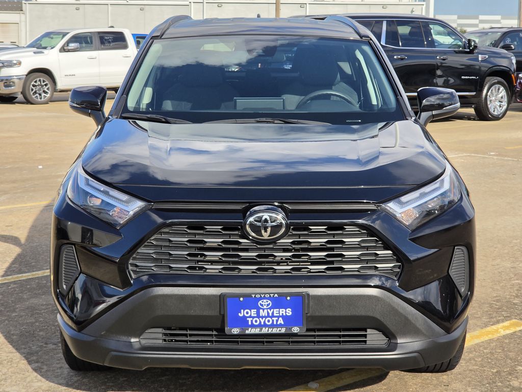 Used 2025 Midnight Black Metallic Toyota XLE image 3