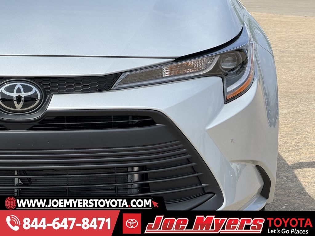 Certified Used 2026 Classic Silver Metallic Toyota LE image 4