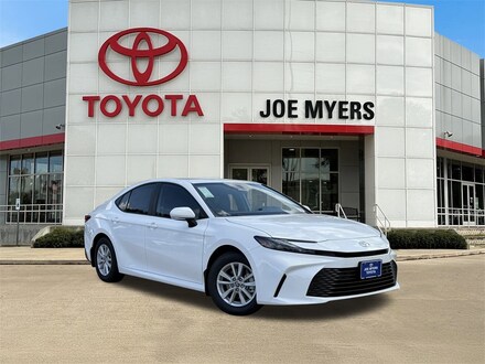 2026 Toyota Camry LE Sedan