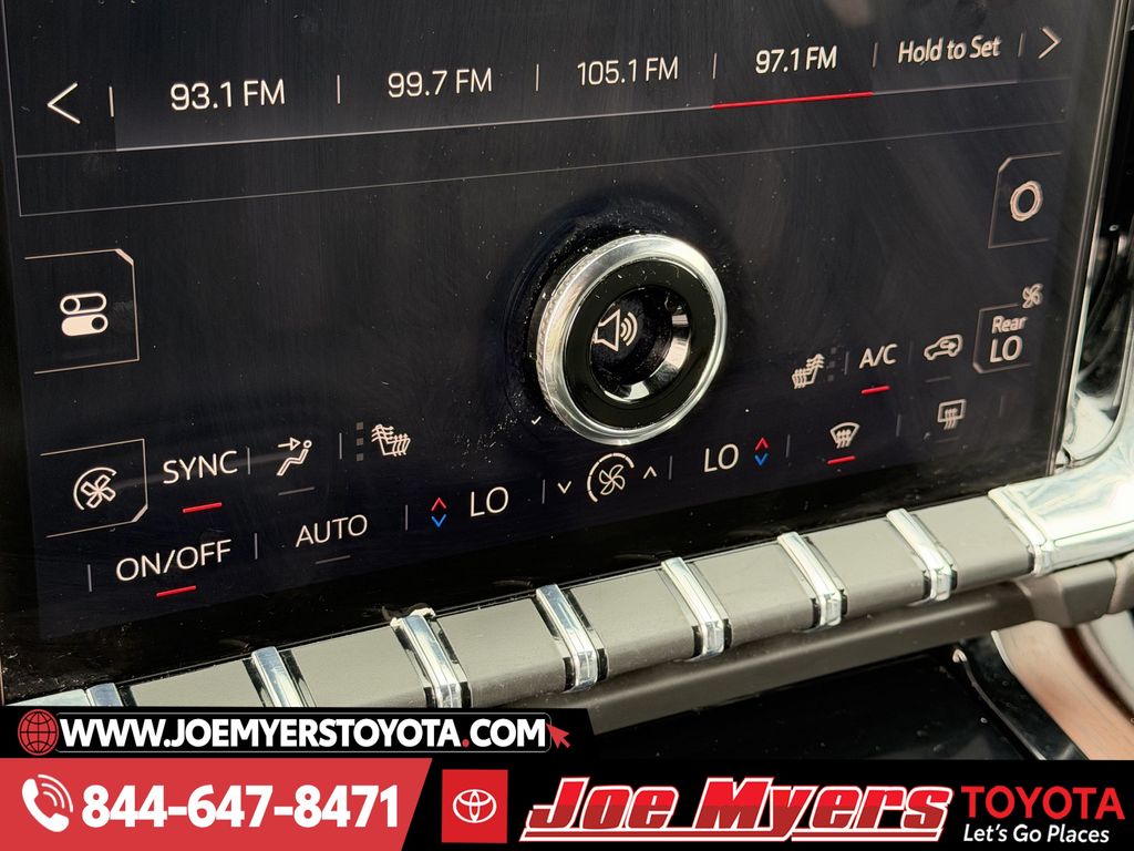 Used 2025 Onyx Black GMC Denali image 19