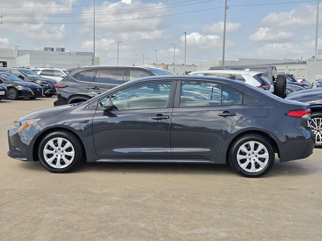 Used 2025 Underground Toyota LE image 6