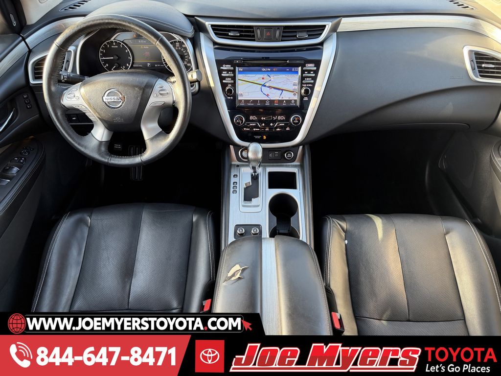 Used 2018 Cayenne Red Metallic Nissan Platinum image 13