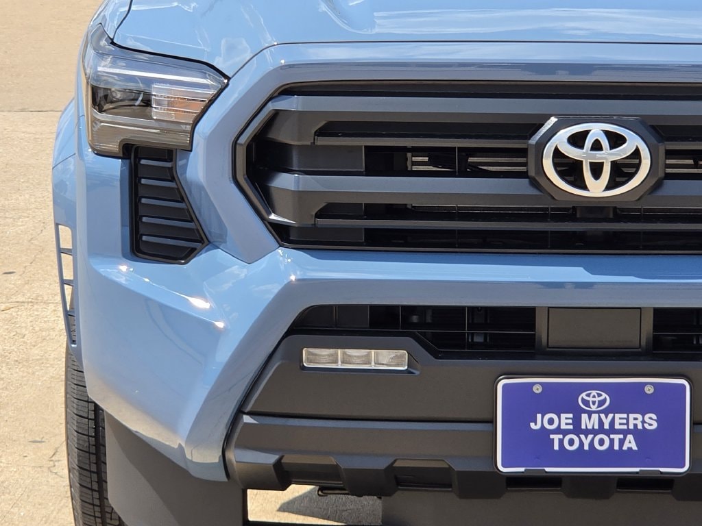 New 2026 Heritage Blue Toyota SR5 image 5