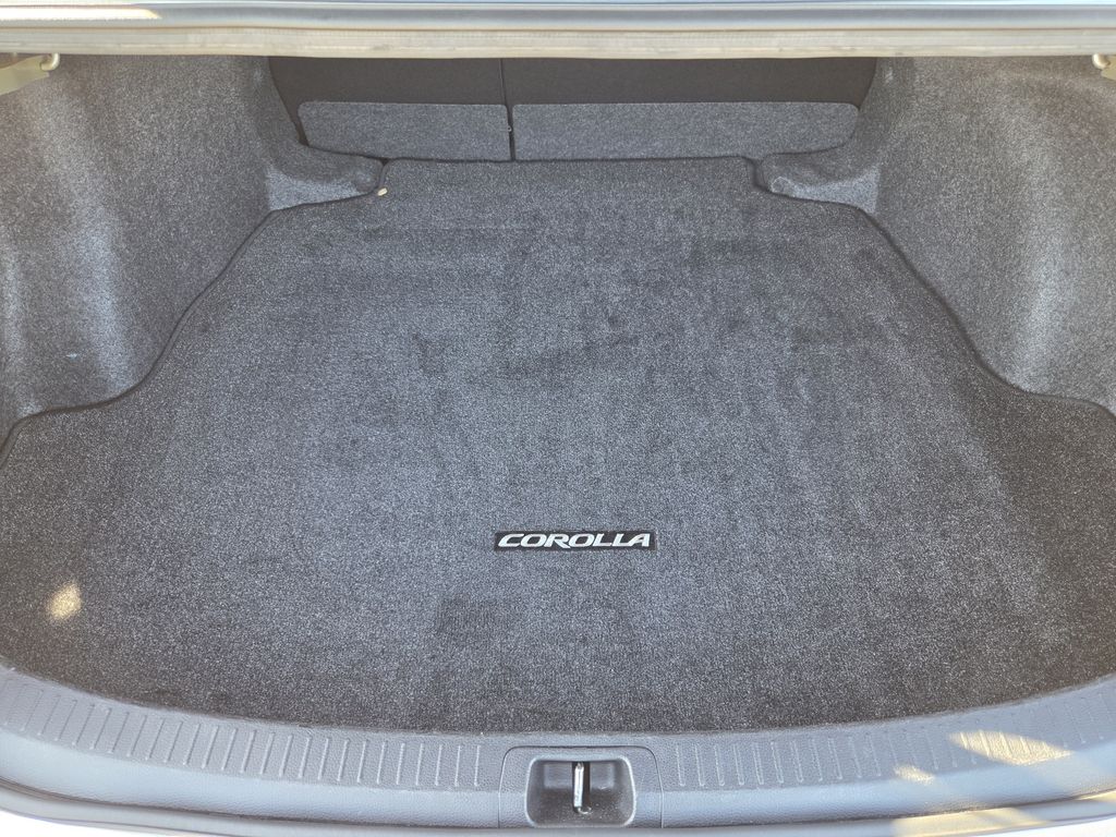 Used 2025 Classic Silver Metallic Toyota LE image 28