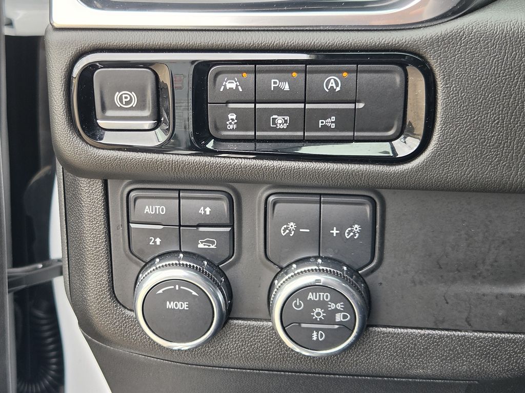 Used 2025 Summit White GMC Denali image 24