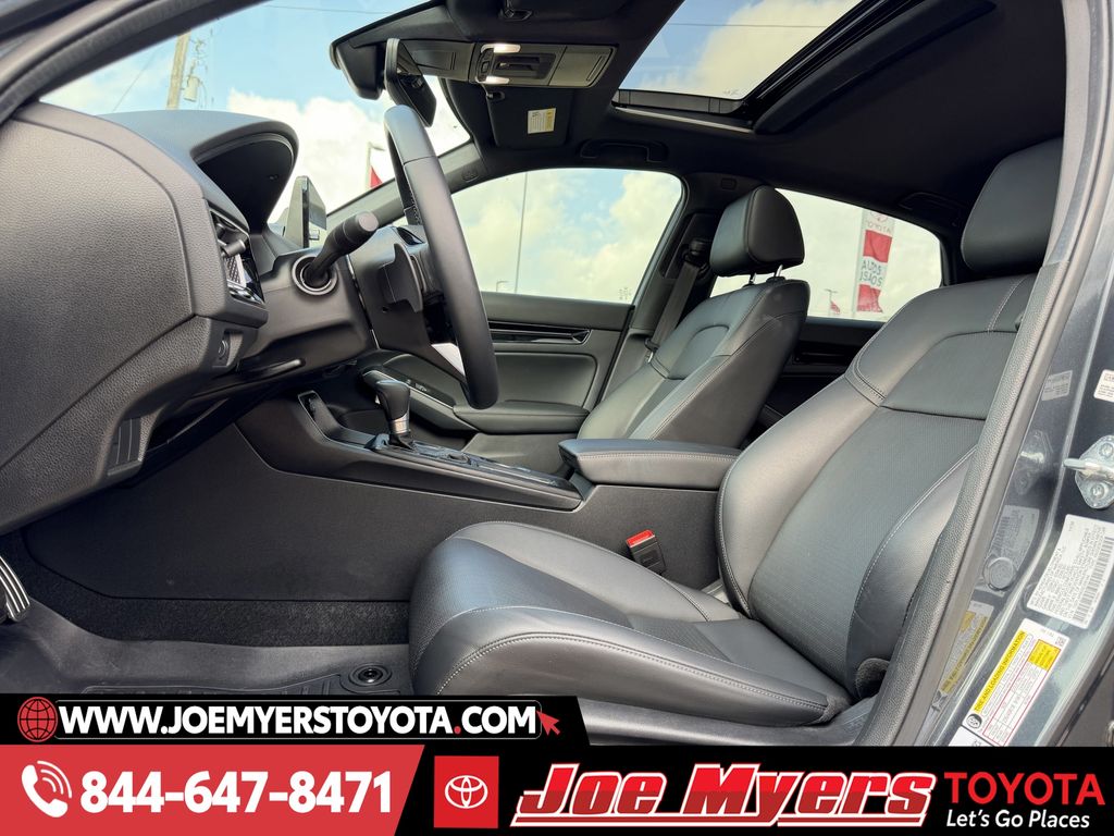 Used 2025 Meteorite Gray Metallic Honda Sport Touring image 27